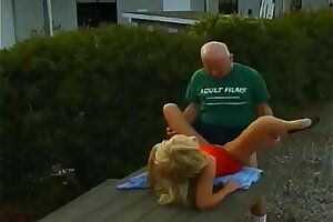 Horny old man nails blonde MILF in a picnic site